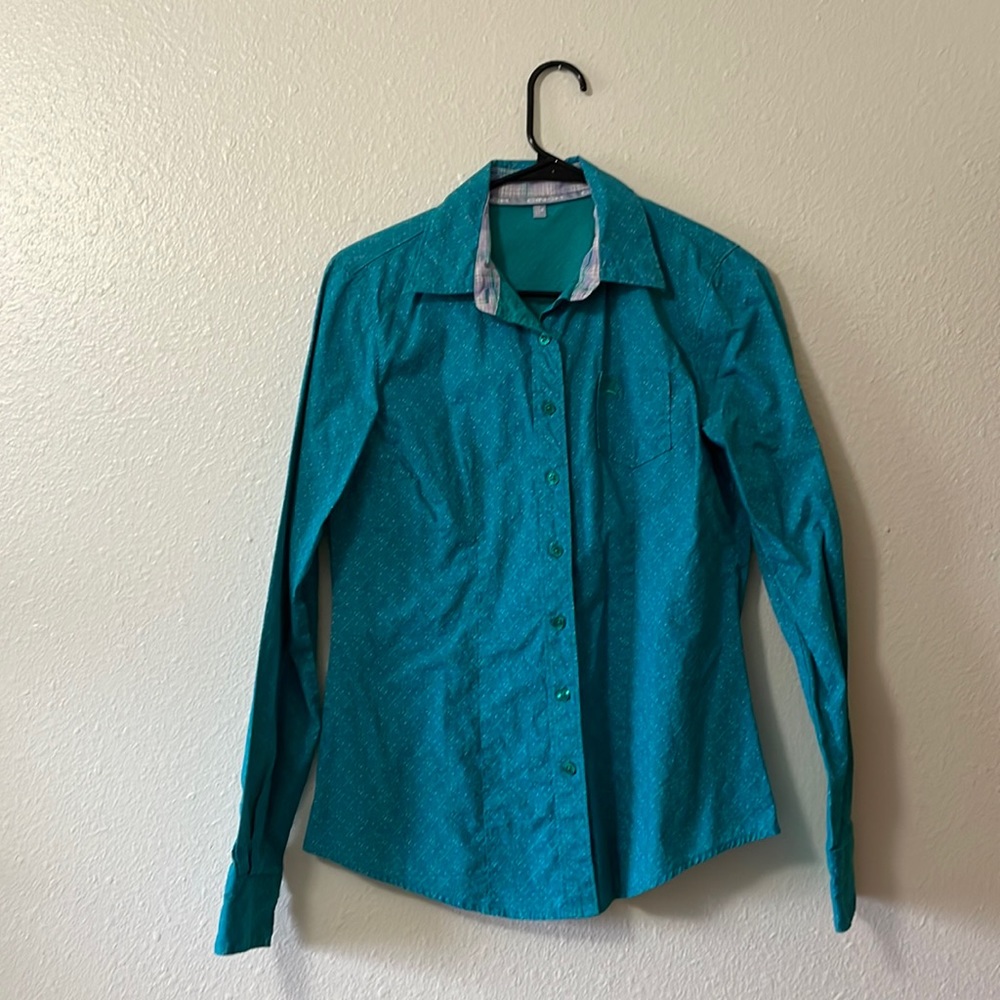 Cinch button up